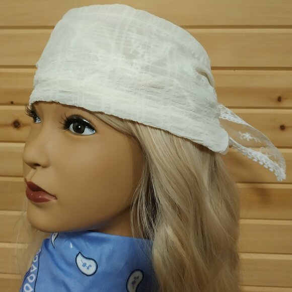 White Lace Kerchief - Picture 5 of 13